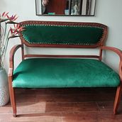 Mi Proyecto del curso: Restauración y tapizado de sillas. Un progetto di Artigianato, Design e creazione di mobili, Interior design, DIY, Falegnameria , Upc e cling di Yurema Claudia Morante Bedoya - 24.05.2021