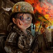 Mini Soldado. Photograph, Post-production, Photo Retouching, Digital Photograph, Photographic Composition, and Photomontage project by Juan Carlos Torres Lazo - 06.04.2021