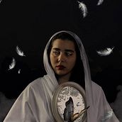 Psique ; El alma como mariposa. Photograph, Post-production, Photo Retouching, Portrait Photograph, Studio Photograph, Fine-Art Photograph, Photomontage, and Self-Portrait Photograph project by Asami Ae - 06.11.2021