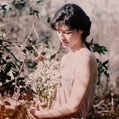 Clara en analógico y digital. Film Photograph, Digital Photograph, Fine-Art Photograph, and Fashion Photograph project by Ángela Abad - 06.12.2021