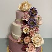 Mi Proyecto del curso: Flores de azúcar para cake design. Projekt z dziedziny Design i DIY użytkownika Sarah Garcia - 10.06.2021