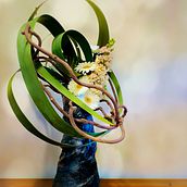 Free-form textured conical vase. Arts, Crafts, and Sculpture project by Alexander Evans - 06.14.2021