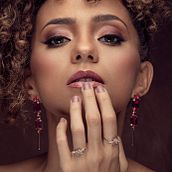 Meu projeto do curso: Retoque de beleza para iniciantes. Photograph, Photo Retouching, Fashion Photograph, Portrait Photograph, and Digital Photograph project by Daniel Frias - 06.14.2021