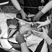 Mon projet du cours : Photojournalisme et photographie sociale - "La naissance d'un prématuré". Un projet de Photographie, Postproduction photographique, Photographie extérieure , et Photographie documentaire de Luis Modesto - 14.06.2021