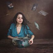 Hot off the press. Photograph, and Photo Retouching project by teresa_r - 02.01.2021