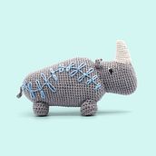 My project in Amigurumi Design and Creation course. Un proyecto de Artesanía, Diseño de juguetes, Tejido, DIY y Crochet de ysagohh - 27.06.2021