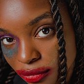 My project in Flash Photography with a Speedlight course. Un progetto di Fotografia, Illuminazione fotografica, Fotografia in studio e Fotografia digitale di Olamide Odukoya - 27.06.2021