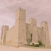 El viejo del castillo de papel. Writing, Stor, telling, and Narrative project by Fiorella Bejarano - 06.28.2021