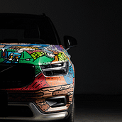 Volvo Art on Car. Un proyecto de Ilustración tradicional, Artesanía, Bellas Artes, Pintura, Arte urbano y Diseño de Jackkrit Anantakul - 02.09.2019