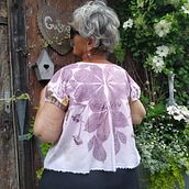 My project in Botanical Printing on Fabric and Paper course . % Aw Orathai Guignard tarafından hazırlanan Sanat ve El Sanatları, Moda Tasarımı, Kendin Yap, Tekstil Bo, Ve ama projesi - 07.10.2021