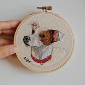needle painting // dog. Un proyecto de Bordado e Ilustración naturalista				 de Gisele Camera - 12.07.2021