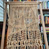My project in Introduction to Macramé: Creation of a Decorative Tapestry course. Accessor, Design, Arts, Crafts, Interior Design, Decoration, Fiber Arts, and Macramé project by Weena Thanachaisakul - 07.14.2021
