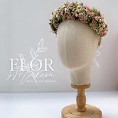Tocado Floral. Een project van  Ontwerp y  Interieurdecoratie van Humberto Zamudio Rincón - 22.07.2021