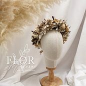 Tocado Floral. Een project van  Ontwerp, Fotografie y Fotografie voor Instagram van Humberto Zamudio Rincón - 22.07.2021