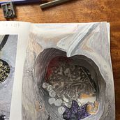 My project in Paper Playground: Create a Papercut Picturebook course. Un progetto di Illustrazione tradizionale, Artigianato, Papercraft, Stor, telling, DIY e Narrativa di Tina Moore - 22.07.2021