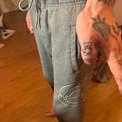 Tattoo hand Touch-Ups. Art Direction, Costume Design, Education, Social Media, Creativit, Instagram, Tattoo Design, Ink Illustration, and Color Theor project by Rogue Lucas - 07.24.2021