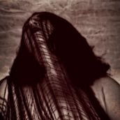 My project in Fine Art Self-Portrait Photography course. Photograph, Photograph, Post-production, Photo Retouching, Portrait Photograph, Studio Photograph, Fine-Art Photograph, Photomontage, and Self-Portrait Photograph project by Chantale Rivard - 07.28.2021