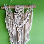Mi Proyecto del curso: Macramé: nudos básicos y complejos . Een project van Ontwerp van accessoires, Interieurontwerp,  Interieurdecoratie, Textiel y Macramé van auracristinalopezcano - 31.07.2021