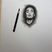 My project in Artistic Charcoal Portraiture: Creating Atmosphere course. Un proyecto de Ilustración tradicional, Bellas Artes, Dibujo, Dibujo de Retrato, Dibujo realista y Dibujo artístico de philipancliffe - 01.08.2021