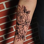 Mi Proyecto del curso: Tatuaje botánico con puntillismo Ein Projekt aus dem Bereich Traditionelle Illustration, Tattoodesign und Botanische Illustration von Erian Canelón Delgado - 01.08.2021