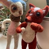 Mi Proyecto del curso: Needle felting: creación de personajes con lana y aguja. Un proyecto de Artesanía, Diseño de juguetes, Needle felting y Diseño textil de Mildred Ratched - 21.07.2021