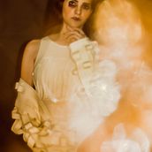 Ching I Collection. Een project van  Modeontwerp, Traditionele illustratie,  Ontwerp, Fotografie,  Art direction y Textiel verven van Estefanía Martín - 23.07.2021