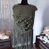 Mi Proyecto del curso: Macramé: crea prendas de ropa únicas. Un proyecto de Diseño de complementos, Artesanía, Tejido y Macramé de Yasmelys Miyares - 04.08.2021