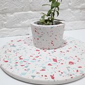 Meu projeto do curso: Criação de móveis com concreto para principiantes. Un projet de Artisanat, Design, Fabrication de mobilier, Design d'intérieur, Décoration d'intérieur , et DIY de Vanessa Paiva - 10.08.2021