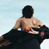 La calavera Frida . Art Direction, and Fashion Photograph project by Jovana Nikolic - 08.12.2021
