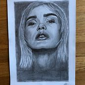 My project in Artistic Charcoal Portraiture: Creating Atmosphere course. Traditional illustration, Fine Arts, Drawing, Portrait Drawing, Realistic Drawing, and Artistic Drawing project by Kenneth Pert - 08.13.2021