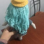Mi Proyecto del curso: Amigurumi: diseño de ropa, pelo y complementos. Un progetto di Artigianato, Design di giocattoli, Fiber Art, Uncinetto e Amigurumi di Angie Galán - 14.08.2021
