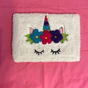 Mi Proyecto del curso: Bordado XL con aguja mágica. Un proyecto de Bordado, Decoración de interiores y Punch needle de modapaolapineda - 16.08.2021