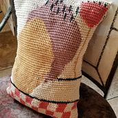 My project in Tapestry: Crochet Techniques for Drawing with Thread course. Een project van Ontwerp van accessoires, Patroonontwerp, Textiel, DIY y Haken van Leanne Paulin - 18.08.2021