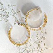 My project in Resin Jewelry Design course. Accessor, Design, Arts, Crafts, Jewelr, Design, and DIY project by somebubble - 08.19.2021