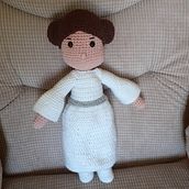 Mi Proyecto del curso: Amigurumi: diseño de ropa, pelo y complementos. Arts, Crafts, To, Design, Fiber Arts, Crochet, and Amigurumi project by María del Carmen Feal Ardao - 08.23.2021