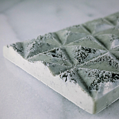 Concrete bar - Cookies and cream. Design, e DIY projeto de Derek Tan - 25.08.2021