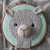 Mi Proyecto del curso: Punch needle y crochet: crea personajes únicos. Un projet de Artisanat, Conception de jouets, Broderie, Art textile, DIY, Crochet , et Punch needle de Francisca Mollo casanga - 25.08.2021