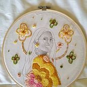 Meu projeto do curso: Estampagem e bordado de retratos realistas. Embroider, and Fiber Arts project by Indira Peixoto - 09.25.2021
