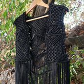 My project in Macramé: Create Unique Clothing course. Un progetto di Design di accessori, Artigianato, Fiber Art e Macramè di Evangelia Matoula - 28.08.2021