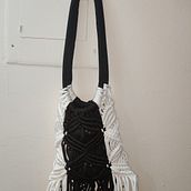 Mi Proyecto del curso: Diseño y elaboración de bolsos en macramé. Design, Accessor, Design, Arts, Crafts, Sewing, Fiber Arts, and Macramé project by Aleida Tamayo - 08.31.2021
