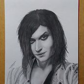 Retrato de Cristina Scabbia . Traditional illustration, Fine Arts, Sketching, Pencil Drawing, Drawing, Portrait Drawing, Realistic Drawing, Artistic Drawing, and Figure Drawing project by arturo_antoniomf - 03.28.2020