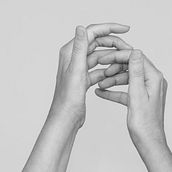Quiralgia: la insidia de lo invisible. Un proyecto de Fotografía de Carlota Moreno López - 01.06.2020