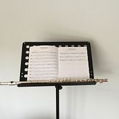 The Art To Creating Beautiful Music. Writing, Creativit, Stor, telling, and Narrative project by Laura Varney - 09.03.2021
