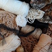 My project in Hand Weaving Techniques for Beginners  course. Un progetto di Artigianato, Interior Design e Fiber Art di janicetobe911 - 05.09.2021