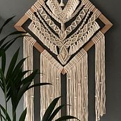 My project in Introduction to Macrame Tapestry course. Accessor, Design, Arts, Crafts, Fiber Arts, and Macramé project by Camila Mendes - 09.07.2021
