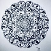 My project in The Art of Mandala Drawing: Create Geometric Patterns course. Un progetto di Disegno e Illustrazione con inchiostro di Tina Jakobsson - 11.09.2021