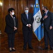 Juramentación de nuevo Ministro de Salud en plena crisis sanitaria. Escrita projeto de Kenia López - 17.09.2021