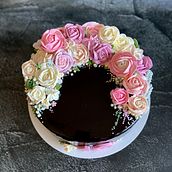 My project in Decorative Buttercream Flowers for Cake Design course. Design, and DIY project by suzy_starcevic - 09.23.2021