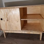 My project in Furniture Design and Construction for Beginners course . % Leo Kwan tarafından hazırlanan Sanat ve El Sanatları, Mobil, a Tasarımı ve Yapımı, İç Tasarım, Ve Ahşap işçiliği projesi - 09.30.2021
