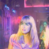 :) MODERNA DE PUEBLO :). Photograph, Photo Retouching, Portrait Photograph, Digital Photograph, and Fine-Art Photograph project by CLARA ASANZA - 10.05.2021